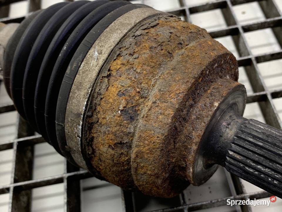 PÓŁOŚ LEWY PRZÓD DACIA DUSTER 15 90 1018 PRZEGUB