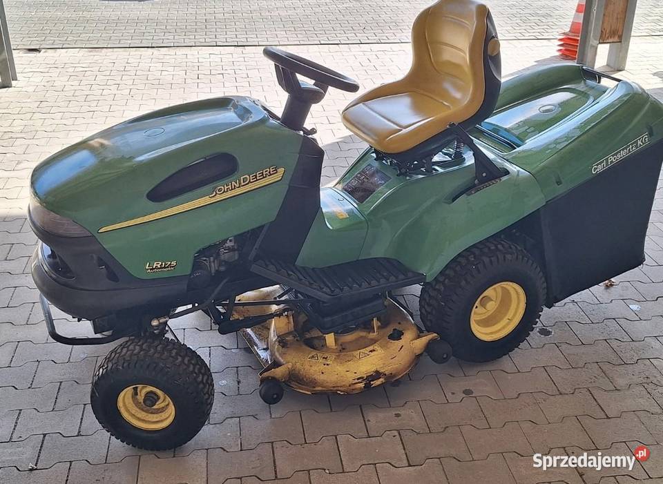 Traktorek do koszenia trawy John Deere LR175 Olsztyn