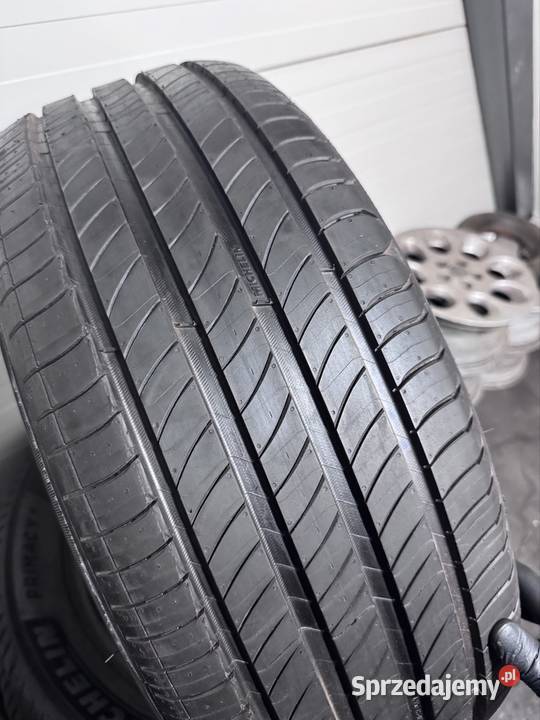 Michelin Primacy 4 22555R18