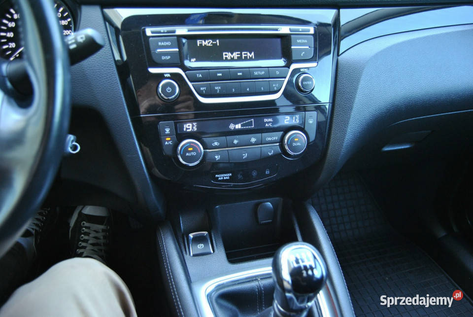 Nissan Qashqai Benzyna Turbo REJ LEDY Klima Modliborzyce sprzedam