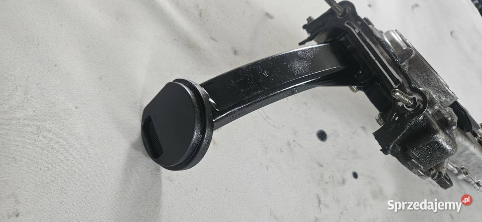 Osłona rozrządu pompa oleju Opel Corsa E 13 CDTI osobowe lubuskie Słońsk