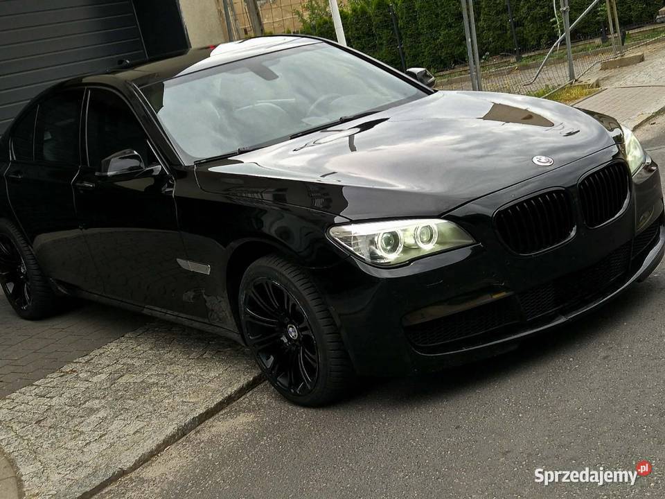 BMW M750i MSport 449LCIniski przebieg Zarejestrowany w Polsce Świebodzice