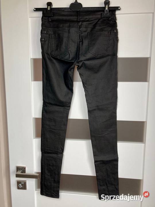 Nowe czarne spodnie rurki zamki skóra Lely wood Nisko