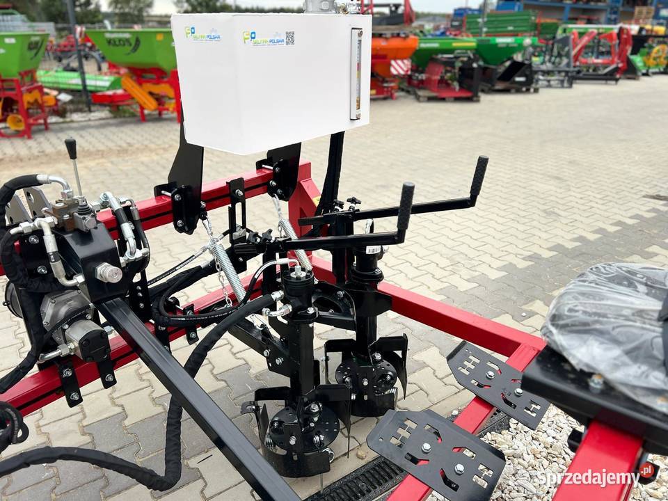Pielnik hydrauliczny PH3 i PH32 czterogłowicowy nieuszkodzony Obsypniki i pielniki świętokrzyskie Sandomierz