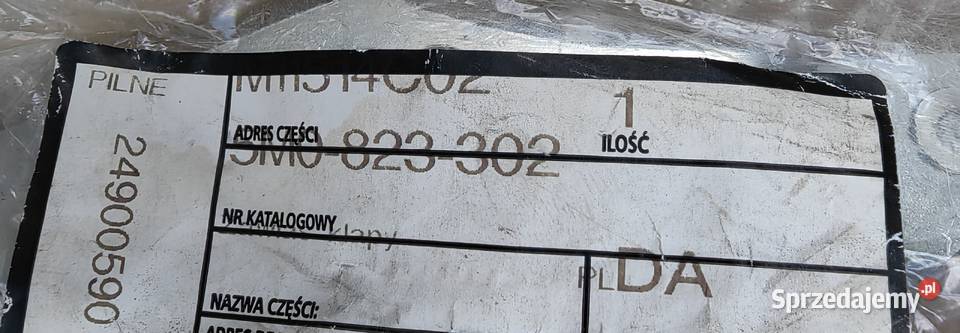 5M0823302 VW Golf zawias prawy maski małopolskie Rożnów