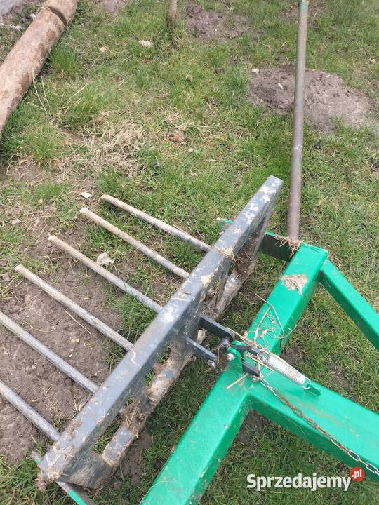 Sprzedał ładowacz do obornika Ładowacze czołowe Małogoszcz sprzedam