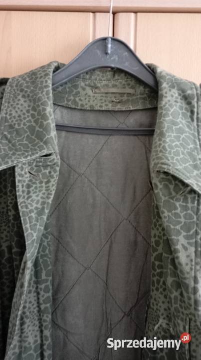 Bechatka wojskowa z Prlu Militaria