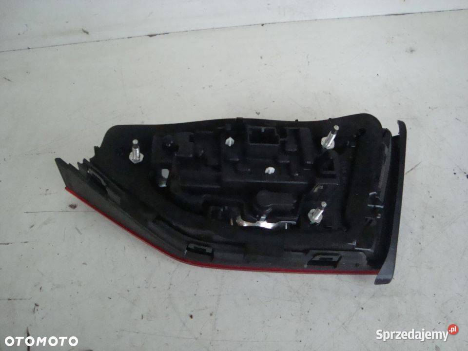 LAMPA LEWY TYŁ KLAPA AUDI A3 8V SEDAN 8V5945093G Włoszczowa sprzedam