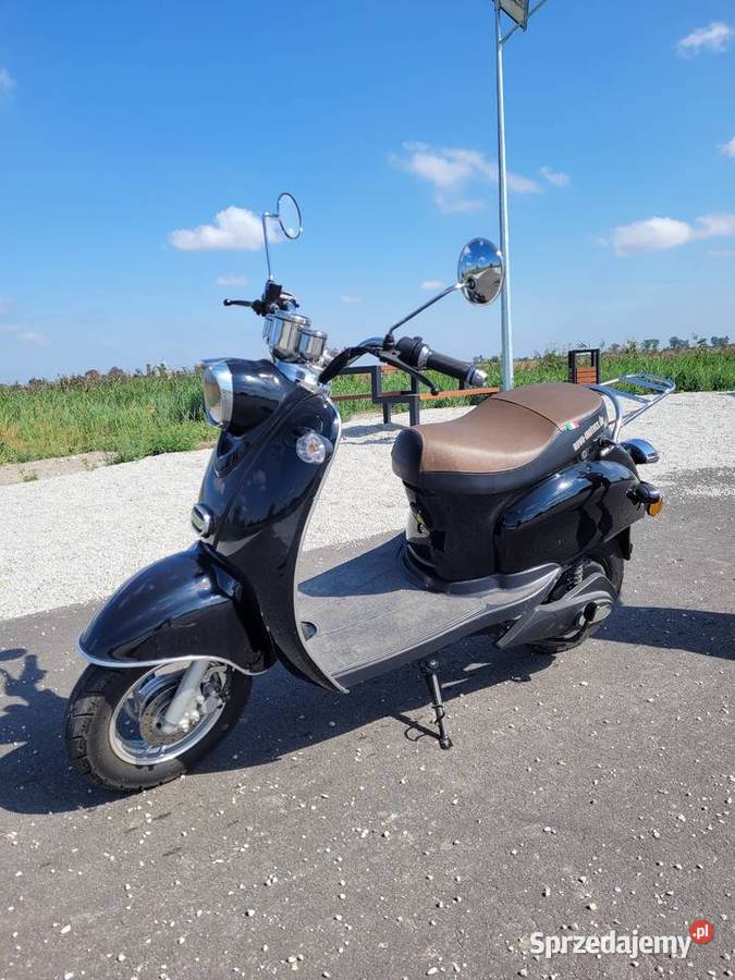 Skuter elektryczny Nova Motors ERetro Star Vespa Łęczyca