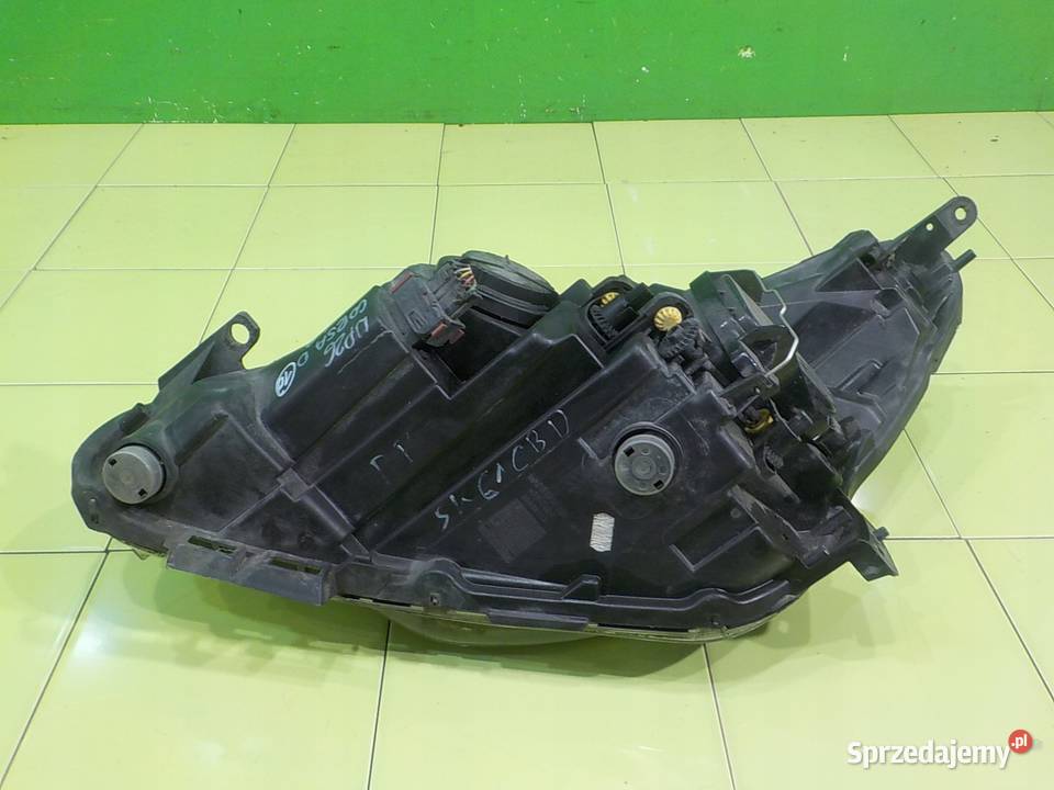 OPEL CORSA D LIFT 12 B 12r HB 3D lampa lewa Lampy przednie Suków sprzedam