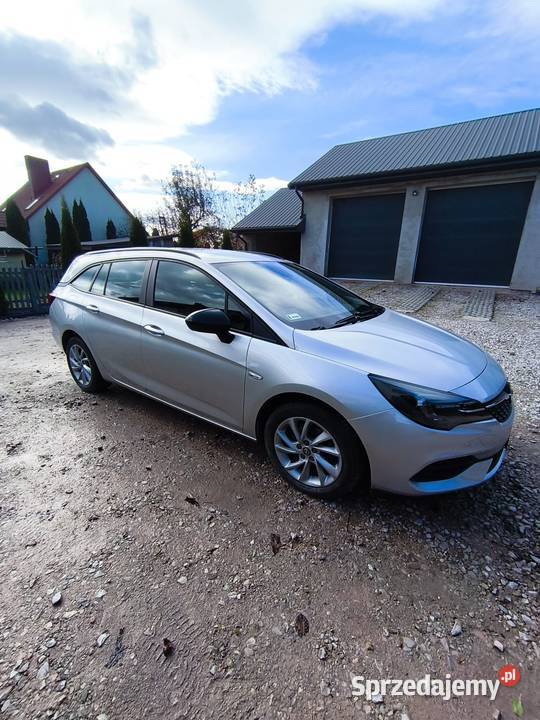 Opel Astra 12 Turbo Sports Tourer gniazdo AUX