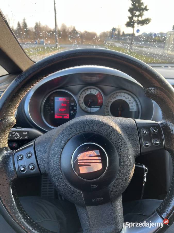 Seat Leon Cupra 20 TFSI 240 koni 2009 209200 2000cm3 Błonie sprzedam