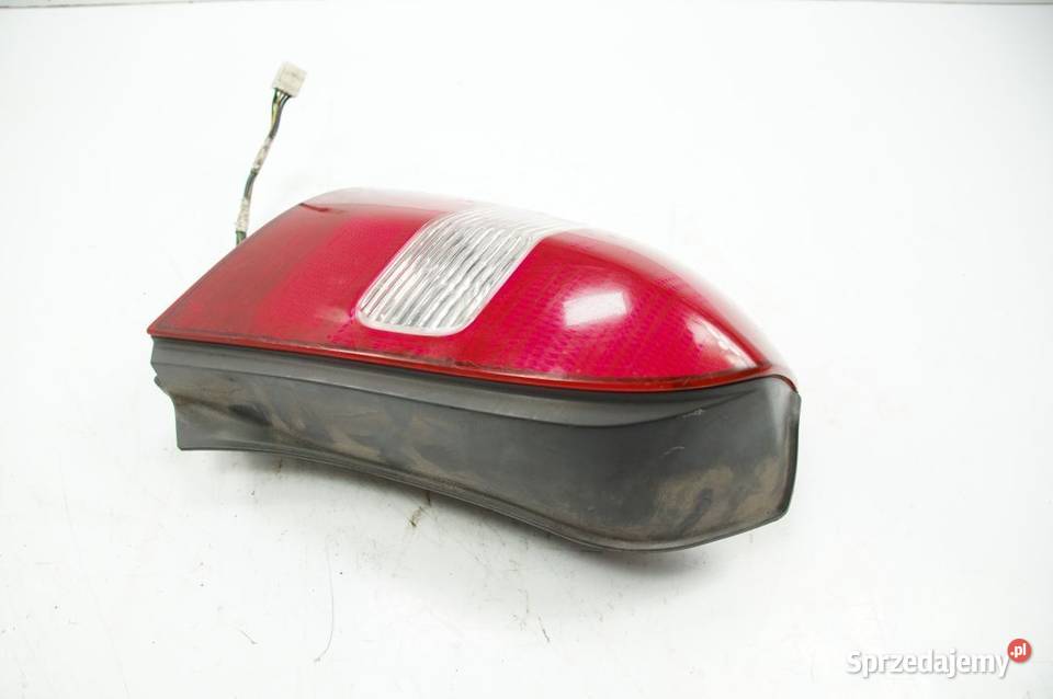 LAMPA LEWA TYŁ MAZDA 323F Lipno