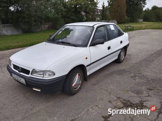 Opel Astra 14 benzyna 60 1998r Dąbrowa Górnicza