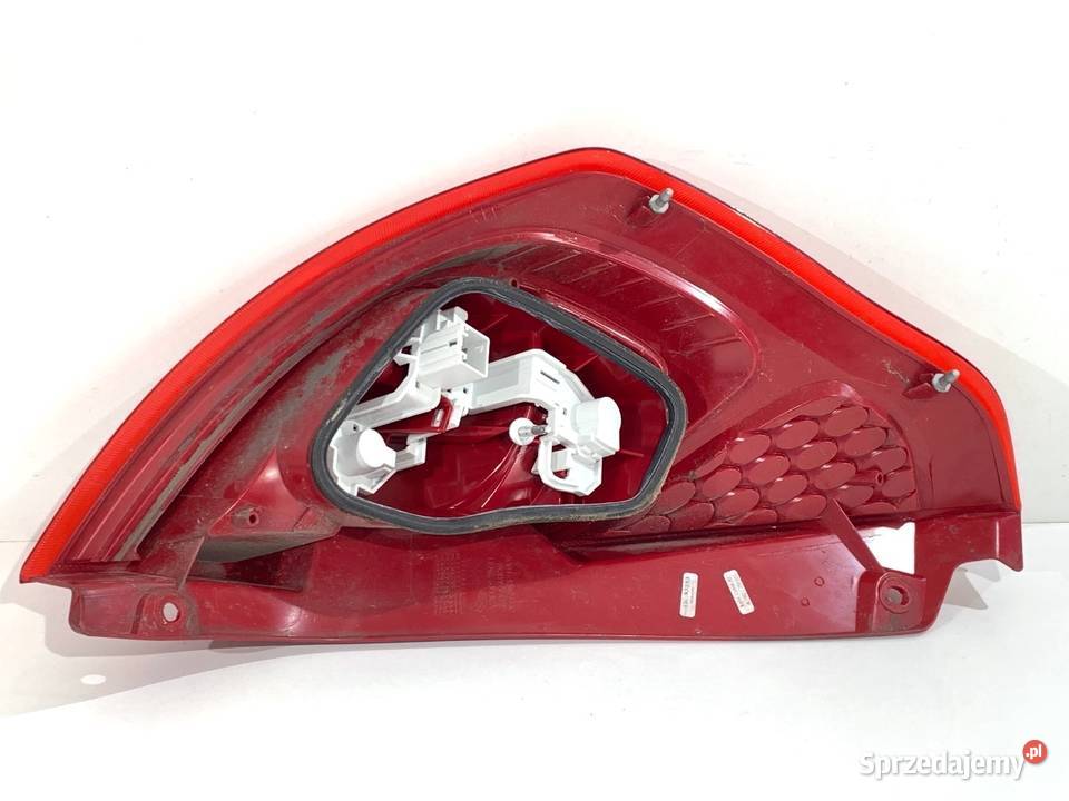LAMPA PRAWY TYŁ FORD FIESTA MK7 8A6113404A