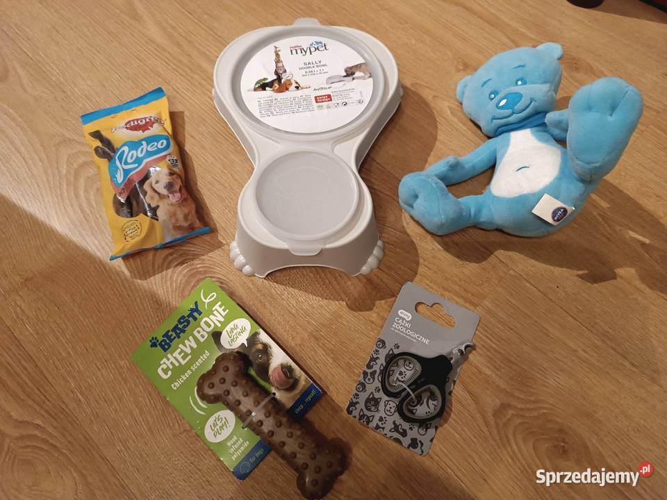 Zestaw psa
smaczki podwójna miska 2xzabawku