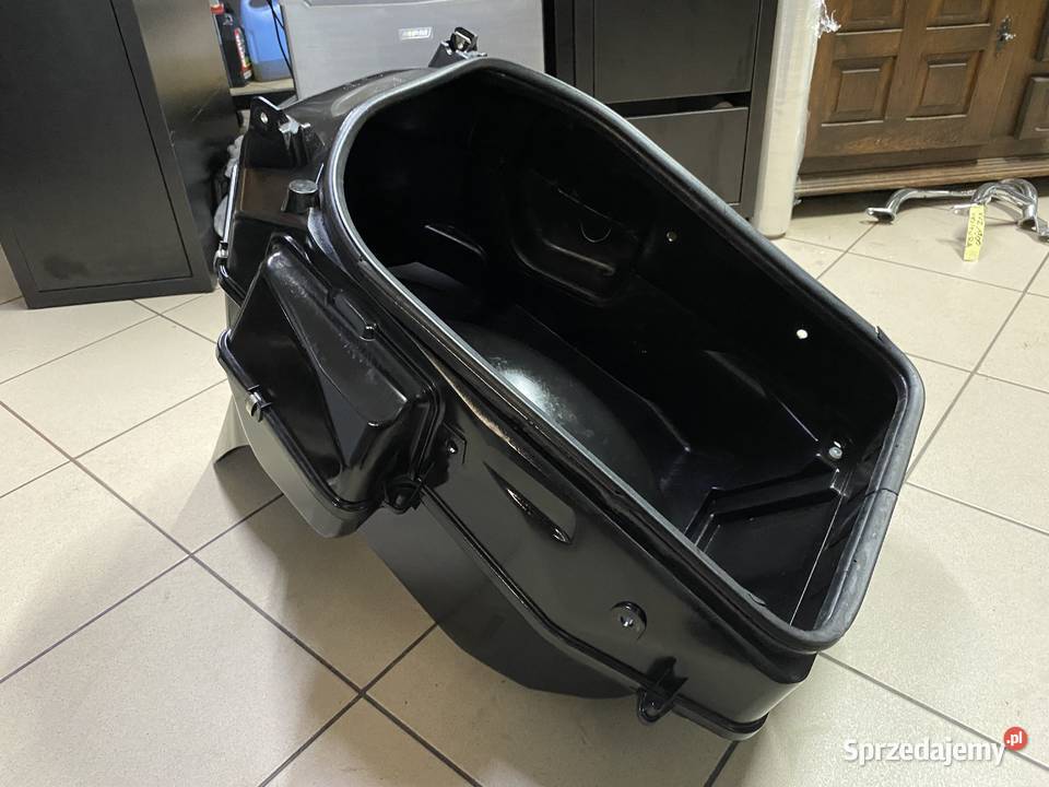 Kufer schowek kibel Suzuki Burgman 400 K7 Brzeszcze