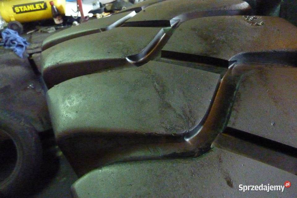 4x Opona używana 140024 1400R24 28PR CONTINENTAL Pozostałe podlaskie Zaścianki