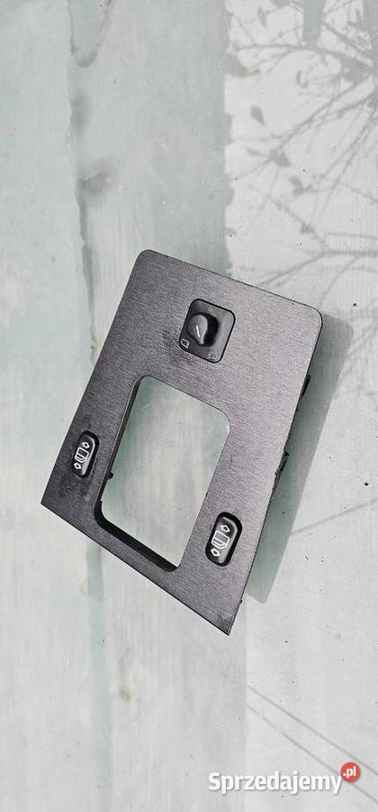 Ramka wybieraka panel szyb mercedes w202 osobowe Zbąszyń