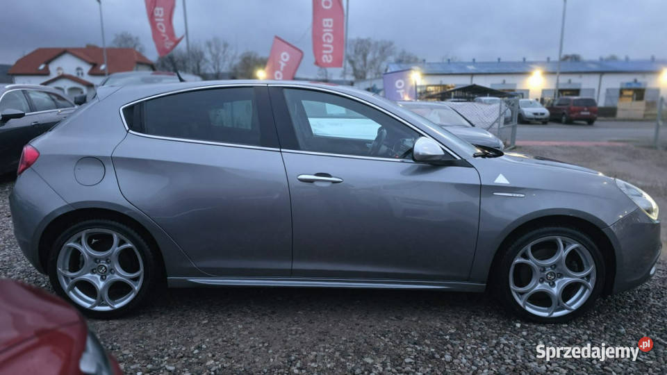 Alfa Romeo Giulietta ledy climatronic super stan nieuszkodzony Samochody osobowe Lębork