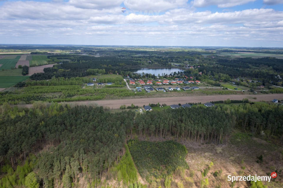 Działka budowlana w Błędowie utwardzona Błędowo
