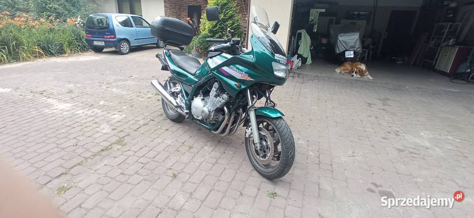 Yamaha Divwesion 900 Charlęż