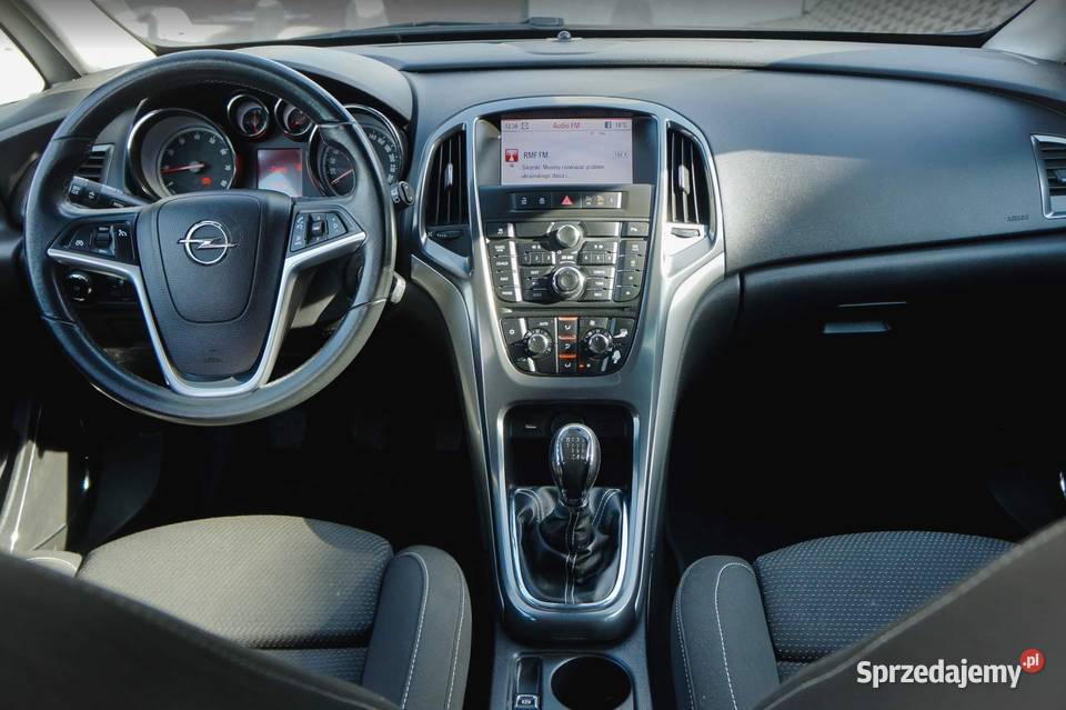 Piękny Opel Astra J Sports Tourer Turbo komputer pokładowy Polanica-Zdrój