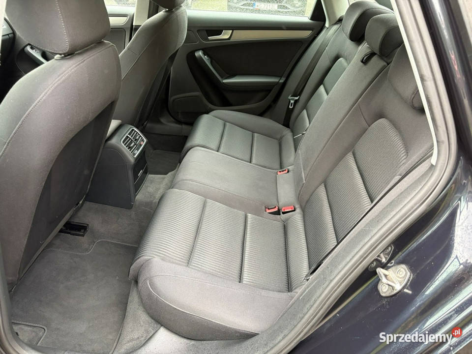 Audi A4 sedan 18 benzyna 170 Xenony LEDy Duża nieuszkodzony Lipówki