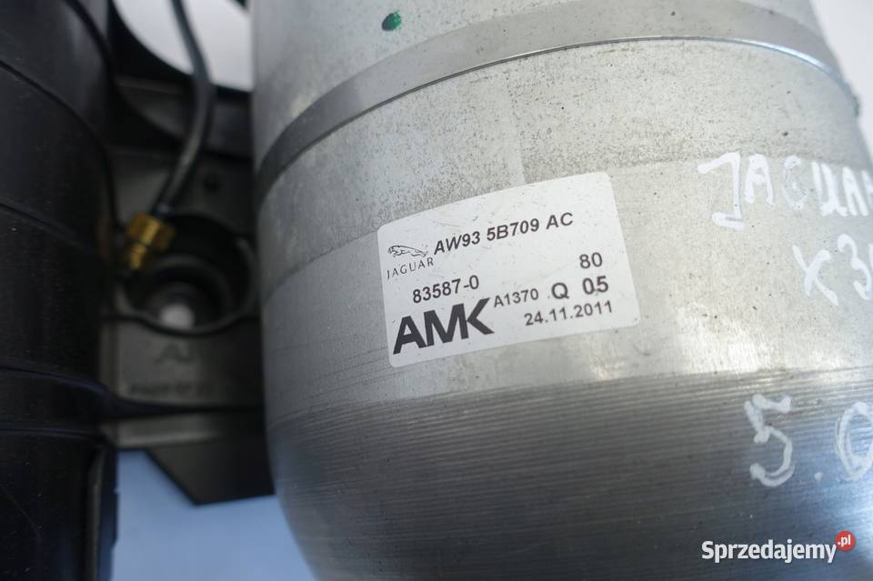 Jaguar XJ X351 ZBIORNIK POWIETRZA AW935B709AC Pozostałe Rudka