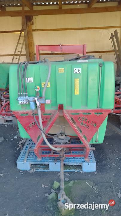 Sprzedam opryskiwacz zawieszany Cyklon 800 Goczałków