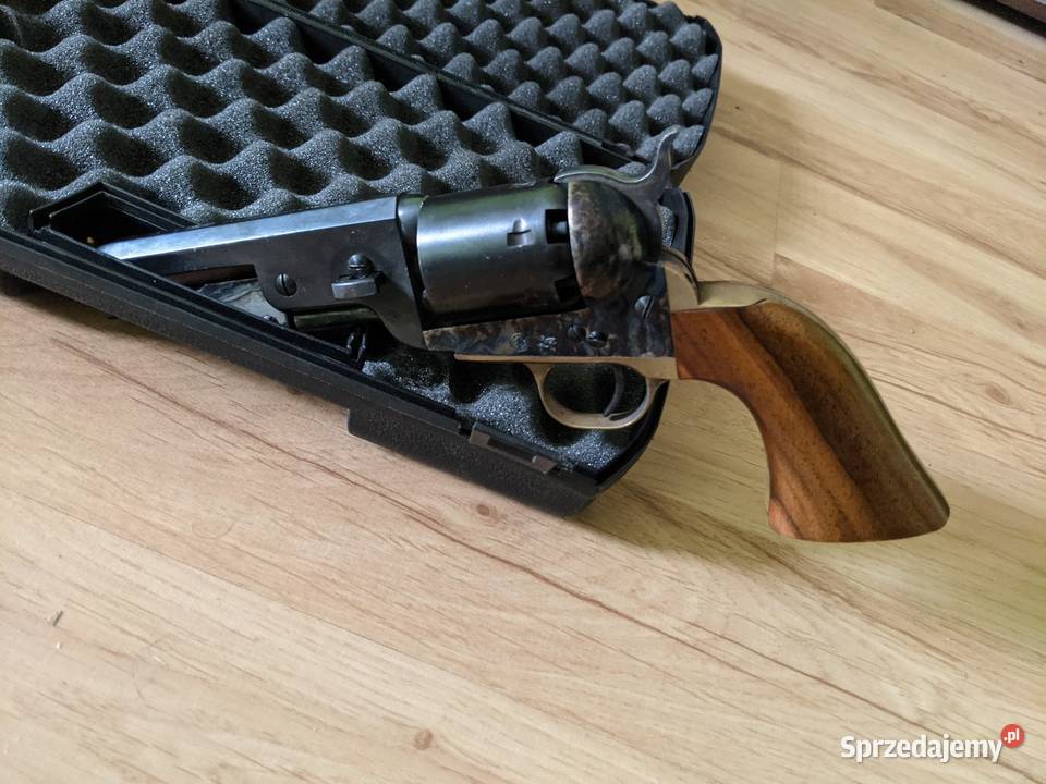 Colt czarnoprochowy Pozostałe Ostrołęka sprzedam