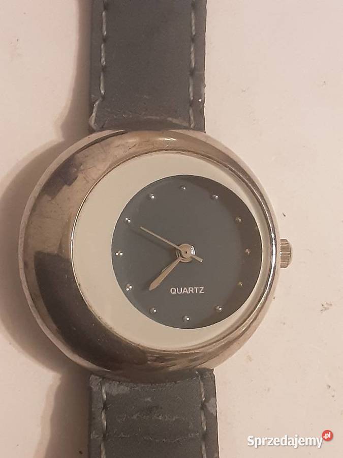 ZEGAREK KWARCOWY 400 Szczecinek