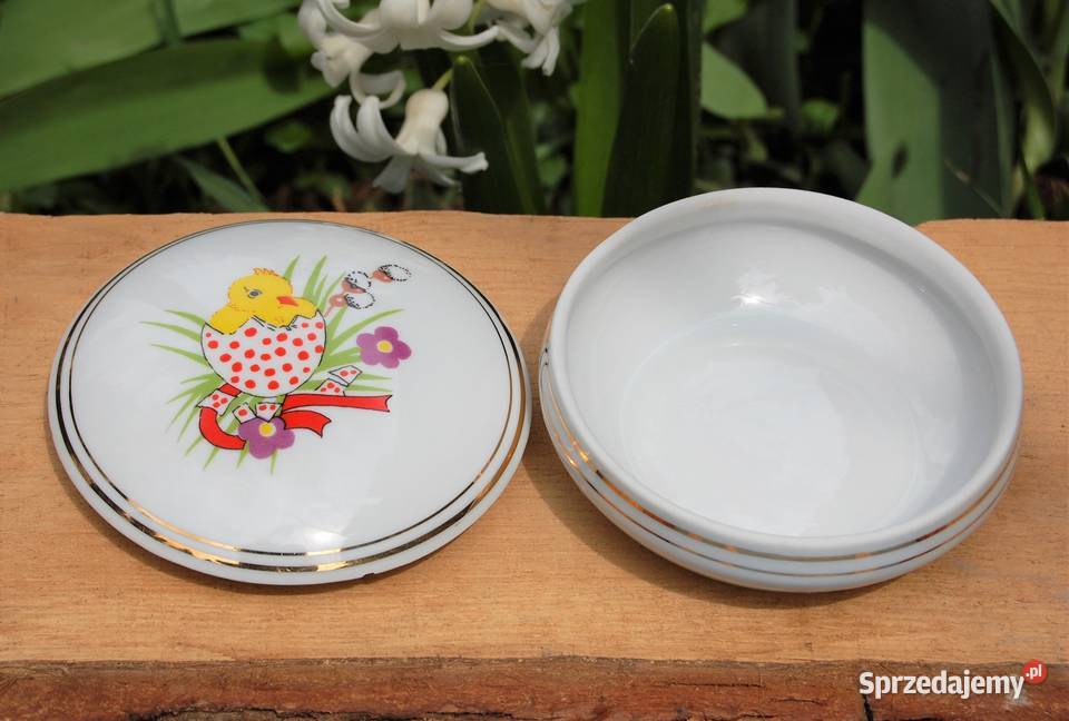 Puzderko bomboniera Wielkanoc porcelana Ćmielów lubelskie Lublin