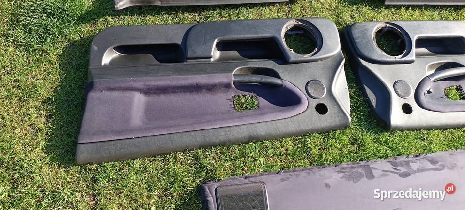 Boczki tylna półka BMW E36 Coupe