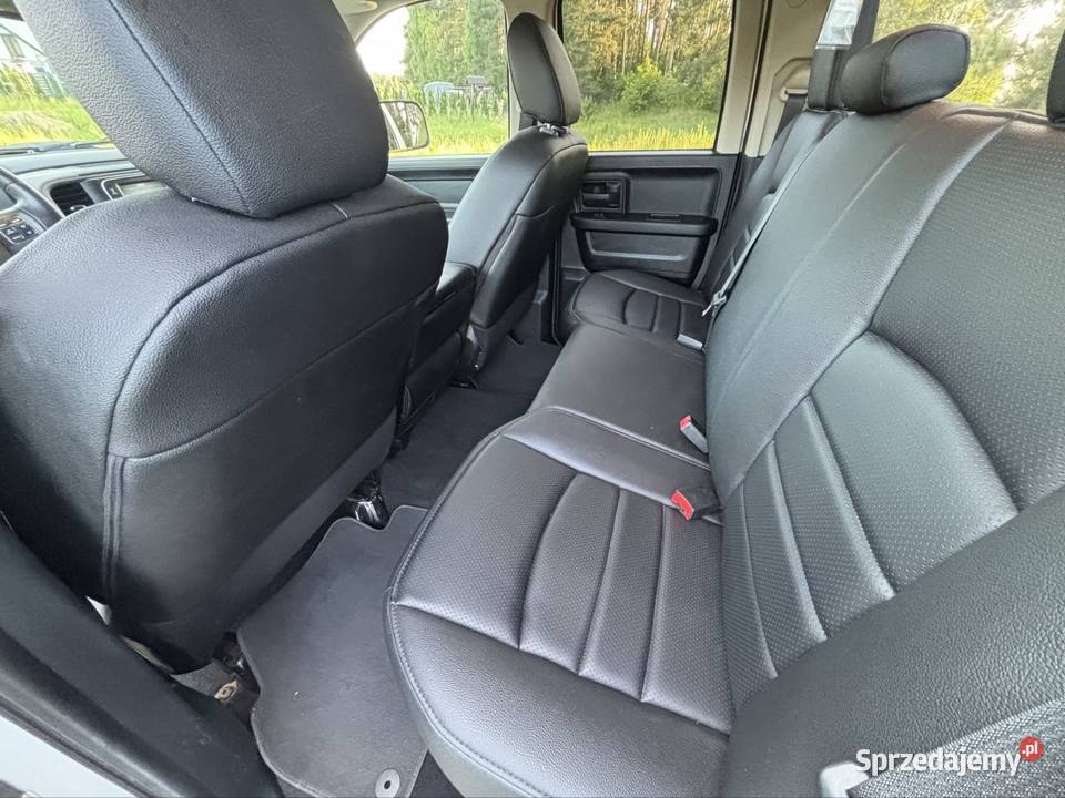 RAM 1500 r2014 4x4 3600cm3 Sierakowice sprzedam