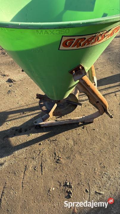 Rozsiewacz lej 350 Boniewo