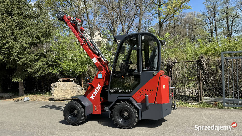 Mała ładowarka teleskopowa KMM M910 udźwig 1500 Wojcieszów