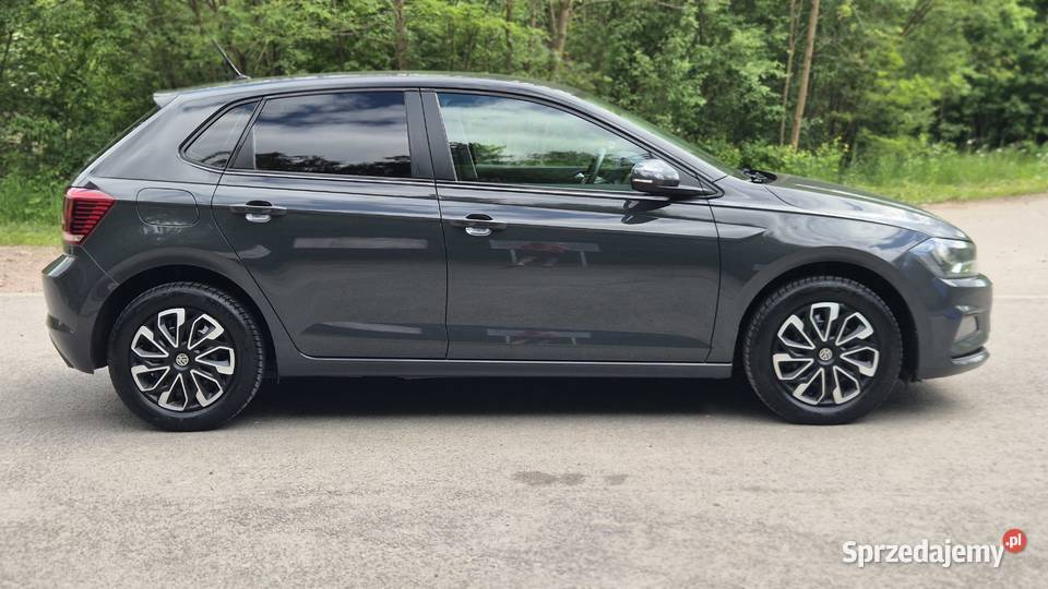 Polo Salon ORYGINAŁ Super STAN pierwszy właściciel Daleszyce