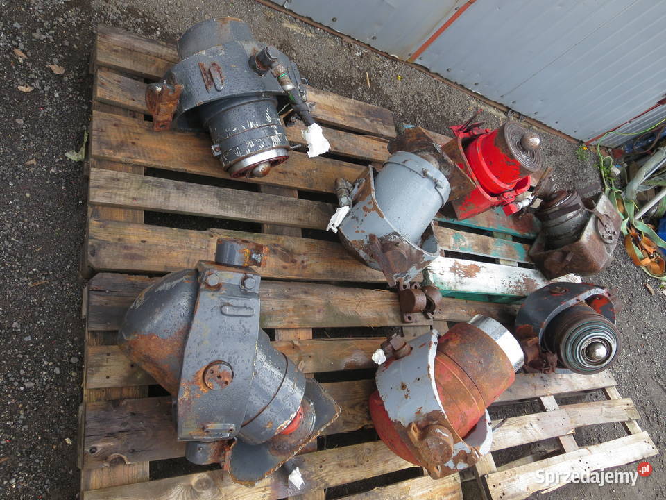 SIŁOWNIK WYWROTU WYWROTKI 6X4 8X4 IVECO MAN Wąchock