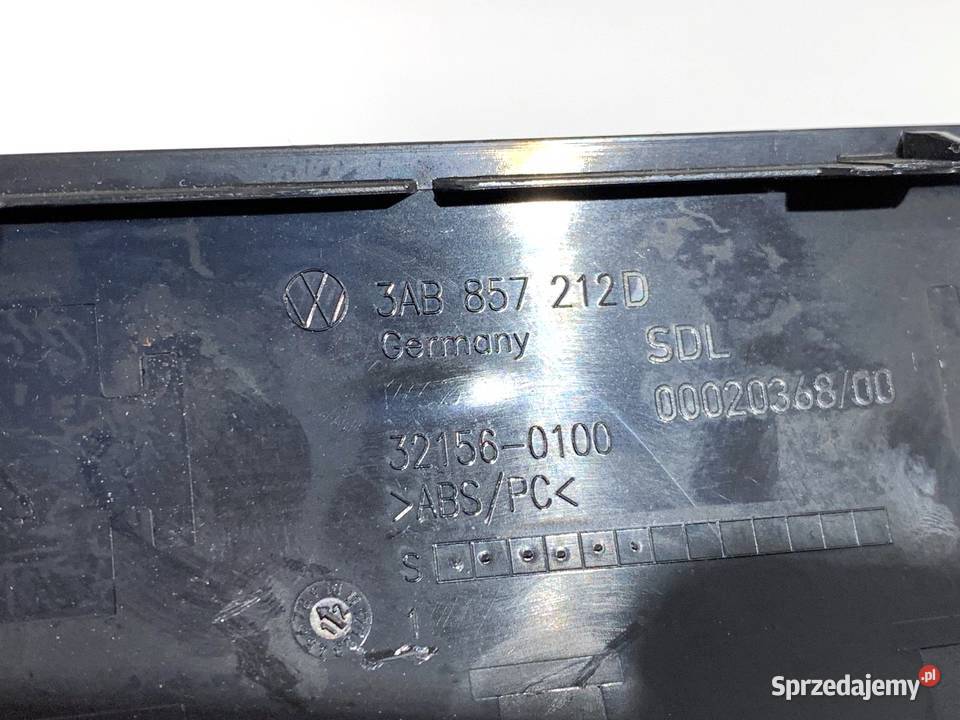 LISTWY DEKOR VW PASSAT B7 3AB857212D Kombi 1015