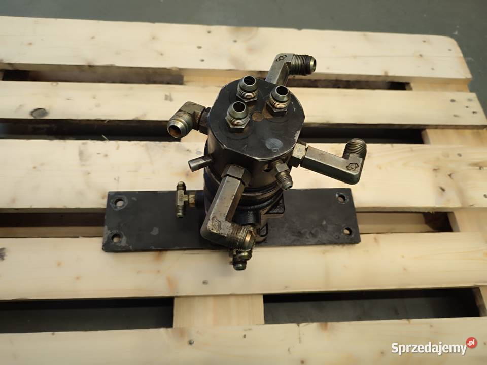 Kolumna obrotu ALA2476500 VOLVO EC55 Wilkowo