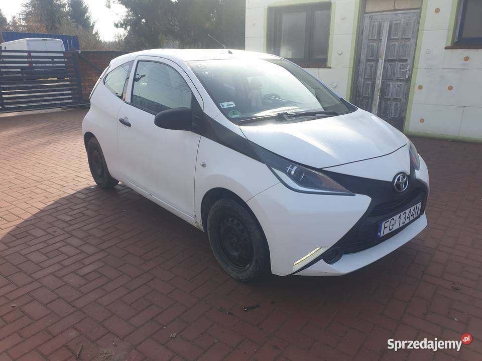 Toyota Aygo Sprint 2015 nowy przegląd i Aygo Gorzów Wielkopolski sprzedam