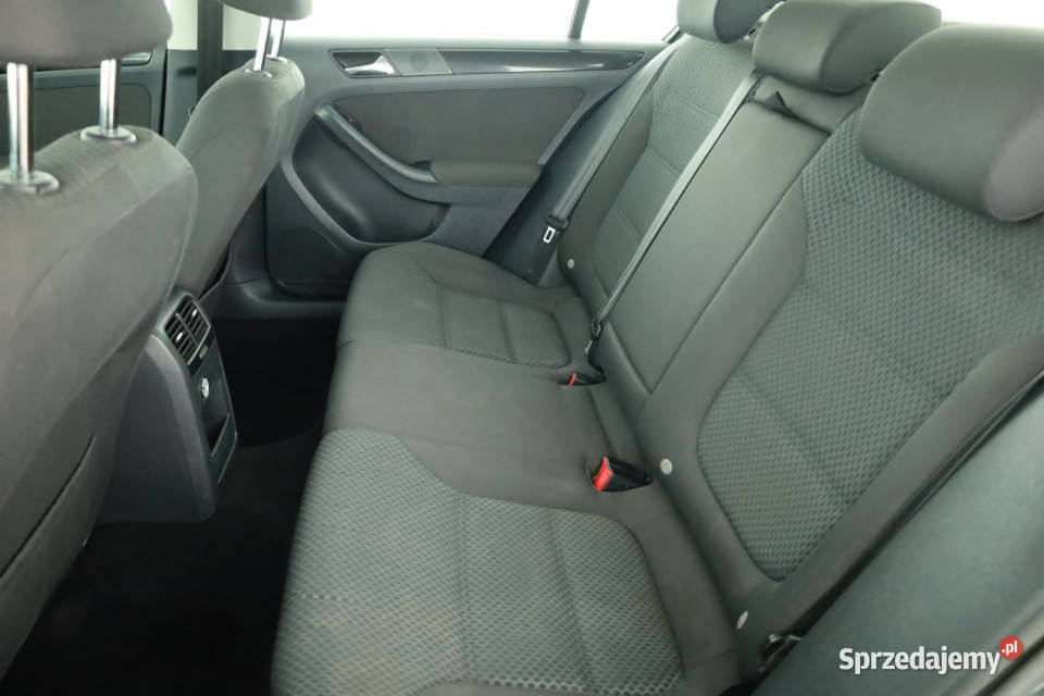 VW Jetta 16 TDI światła przeciwmgielne Jetta Piaseczno