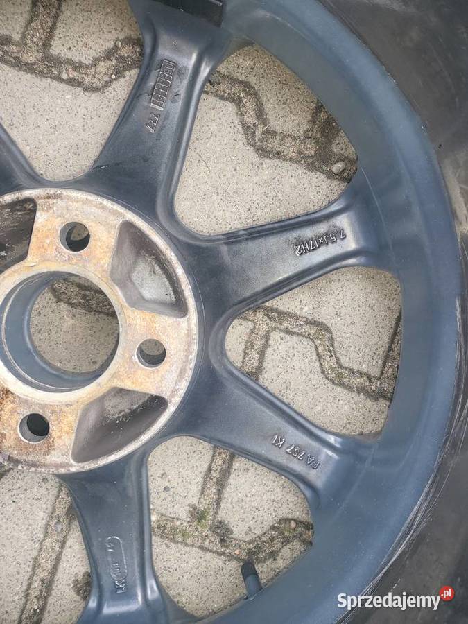 Alu felgi z oponami komplet