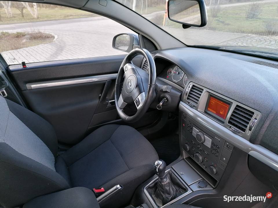 Opel Vectra C lift 2006 kombi 22 benzyna 2198cm3 Strzałkowo