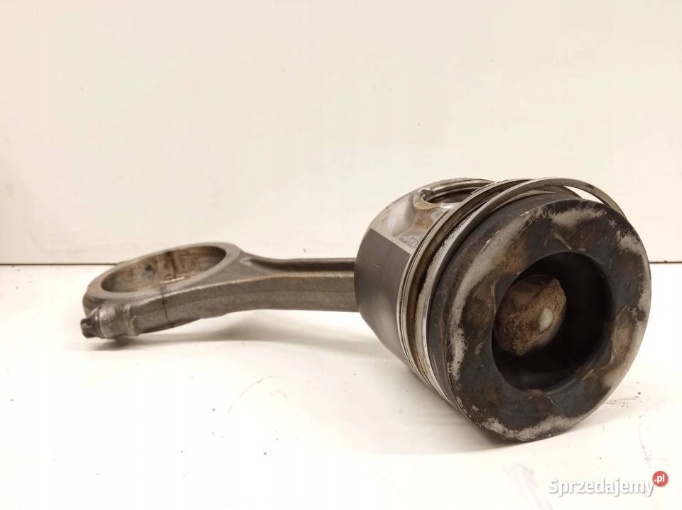 TŁOK 83L82 30 TDI VW Volkswagen Touareg I