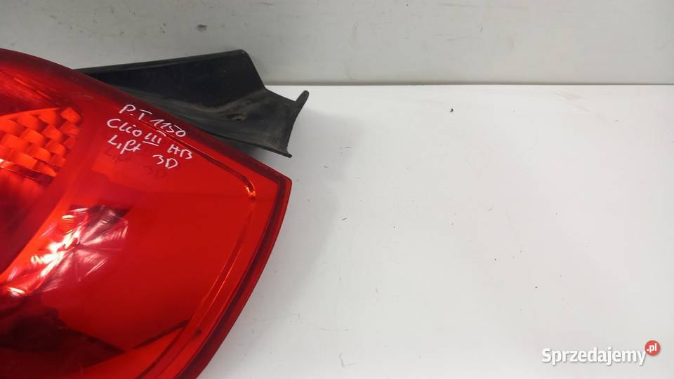 RENAULT CLIO III LIFT HB 3D LAMPA TYŁ PRAWA osobowe wielkopolskie Zbierkowo