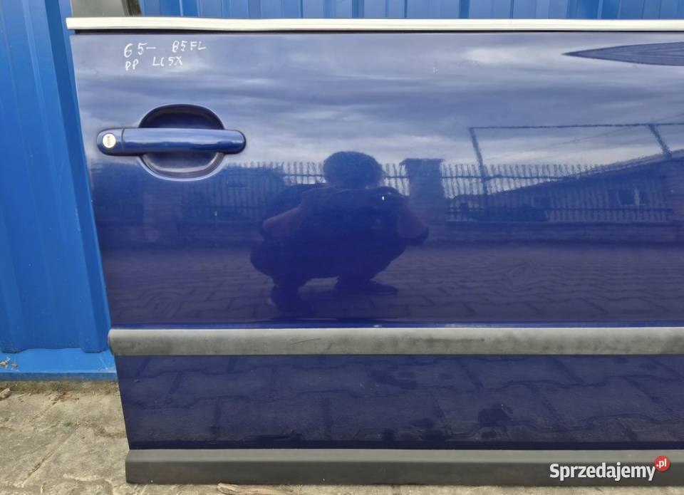 DRZWI PRZÓD PRAWY PRAWE VW PASSAT B5 FL świętokrzyskie Działoszyce