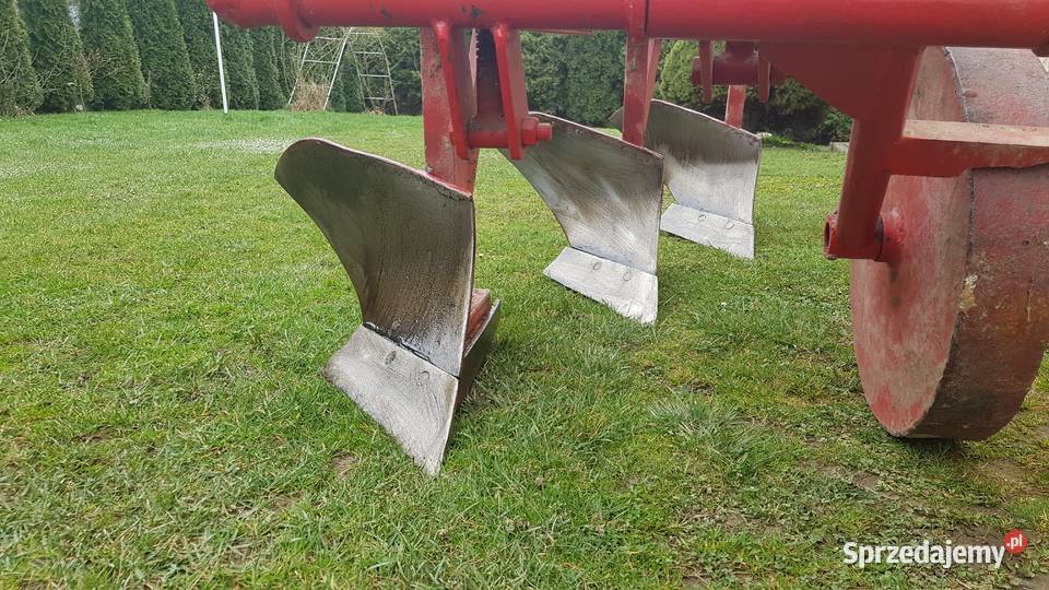 Pług 3 skibowy Ursus C330 Strzyżów
