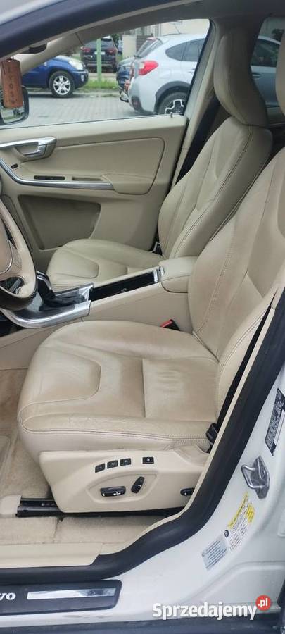 Volvo XC60 30 T6 4x4 Nowy gaz Motoryzacja Chełm